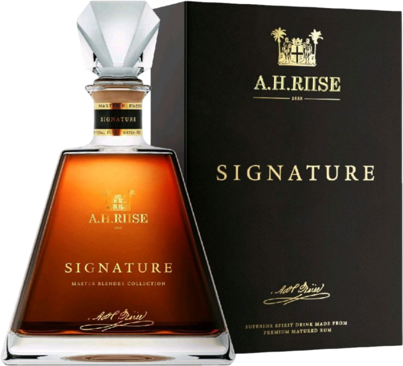A. H. Riise A.H.Riise Signature 43,9% 0,7 l