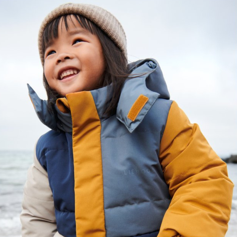 LIEWOOD Oboustranná bunda Paloma - Whale blue multi mix Velikost: 6y