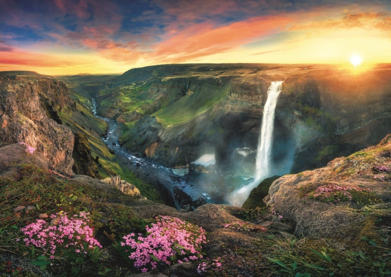 Trefl Vodopád Háifoss Island 2000 dílků