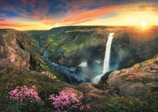 Trefl Vodopád Háifoss Island 2000 dílků
