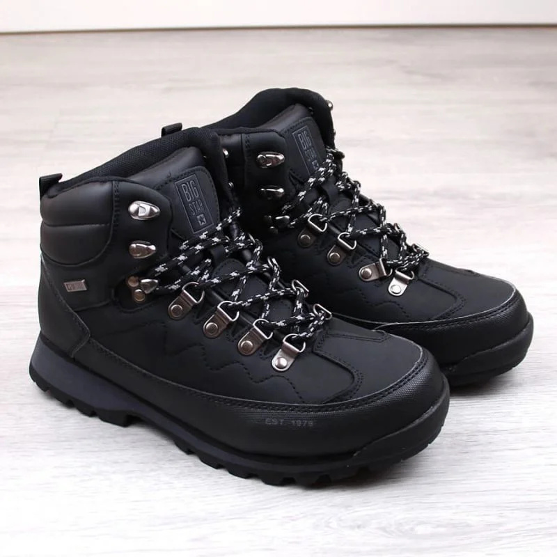 Černá zateplená sportovní obuv Big Star W INT1932B 36