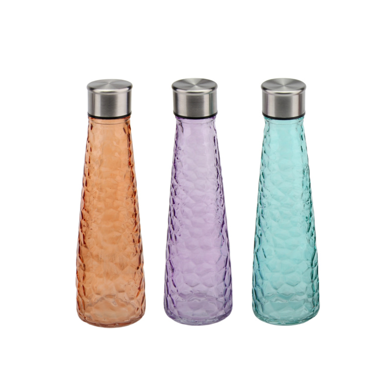 Texturovaná skleněná láhev na vodu 0,5 l se šroubovacím víčkem