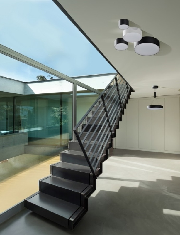 AZzardo LED svítidlo Monza II R 50 Teplota světla: 3000K, Barva materiálu: černá