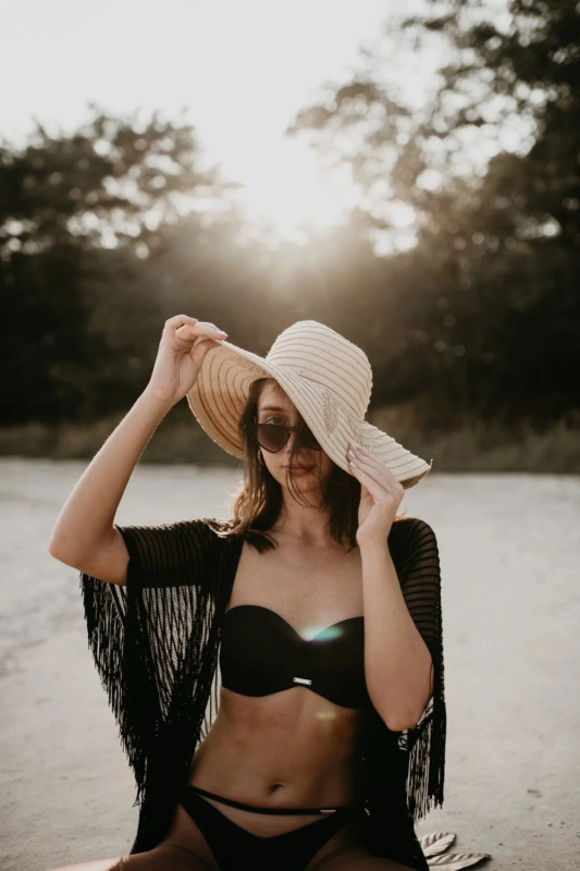 Horní díl plavek Beach balkonette - KRIS LINE černá 65/F