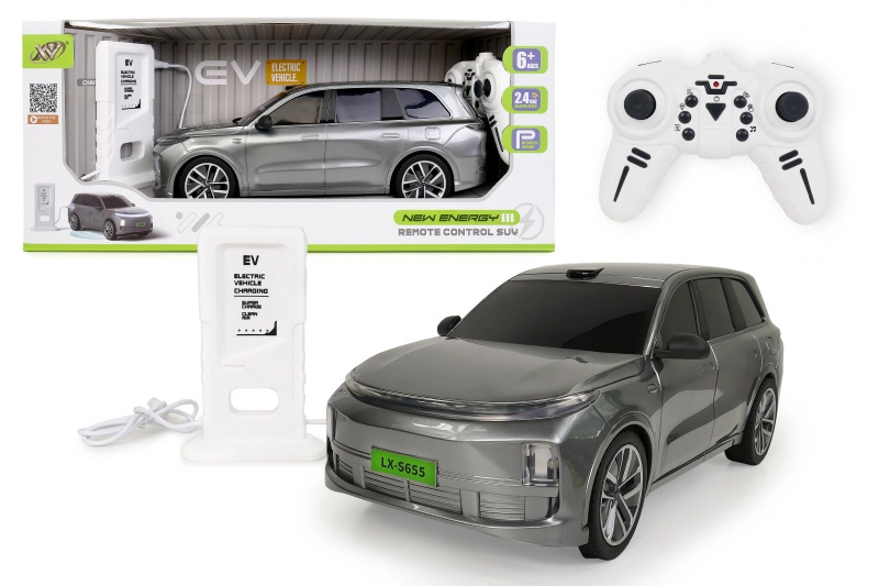 RC auto se stanicí pro nabíjení