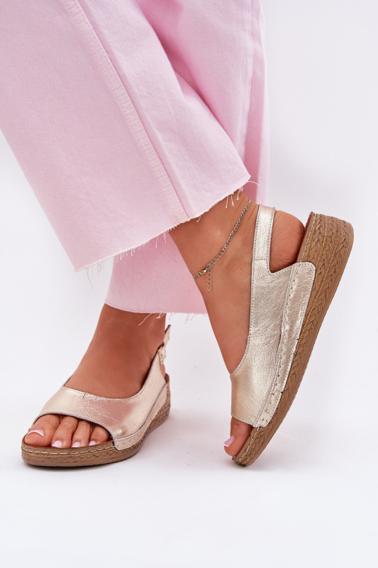 Dámské kožené sandály na klínu Maciejka L7069 Zlaté 36