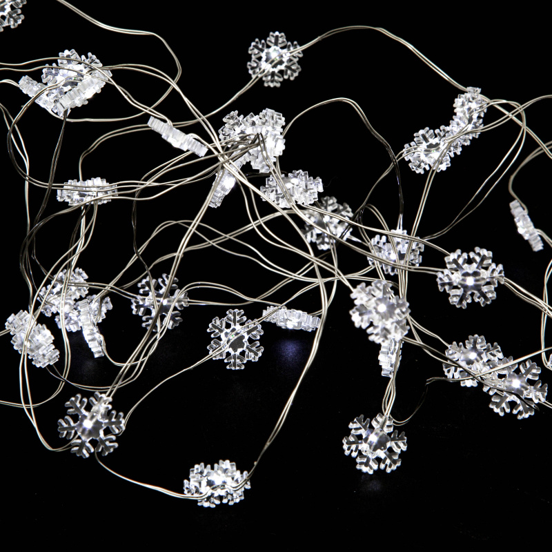 Fééric Lights and Christmas Světelná girlanda sněhová vločka, 60 LED, délka kabelu 30 cm bílá