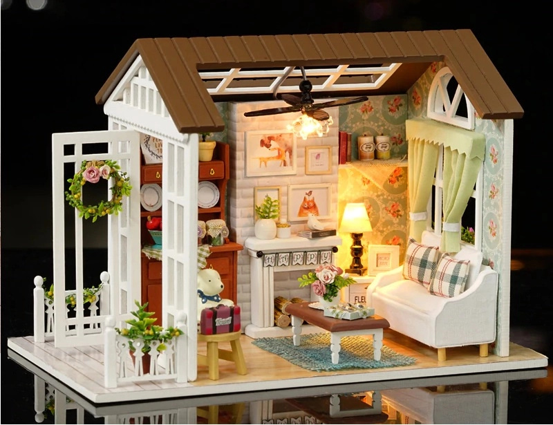 FunPlay 6995 DIY Dřevěný domeček pro panenky s příslušenstvím obývací pokoj 15x20,6x11,8cm