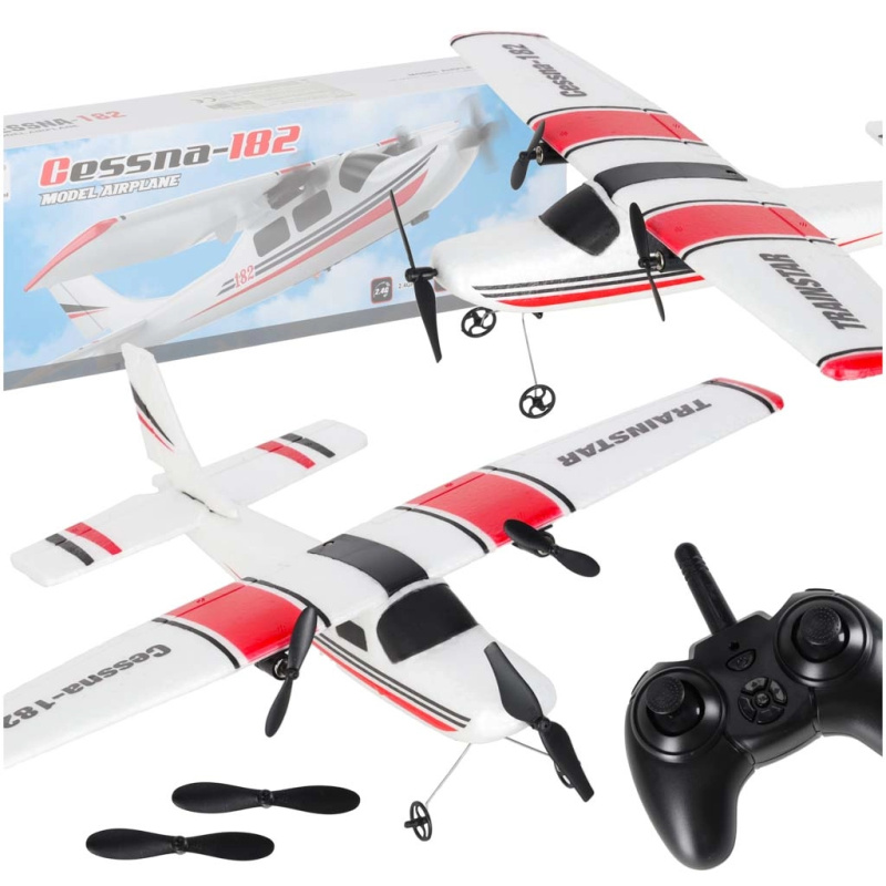 rc letadlo cessna 182 trainstar 2,4 ghz – dvojitý motor a lehká epe pěna