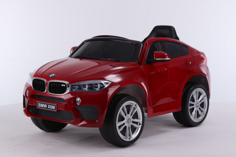 Mașinuță electrică pentru copii BMW X6M vopsită + telecomandă + EVA + pornire lentă + audio + LED – Červené