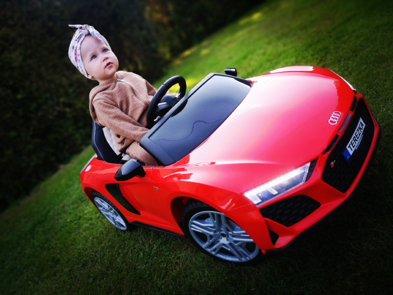 Audi R8 LIFT Bateriové auto + dálkové ovládání + EVA kola + MP3 + LED – Červené