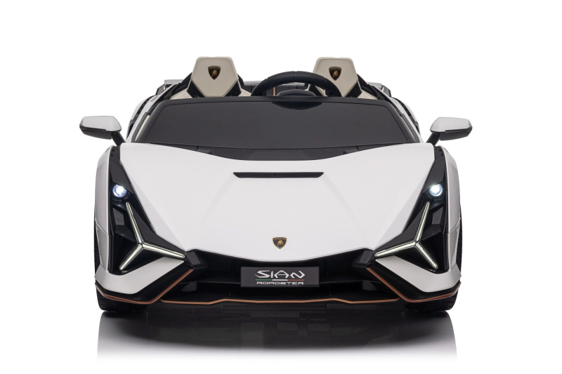 Lamborghini Sian vozidlo bílá