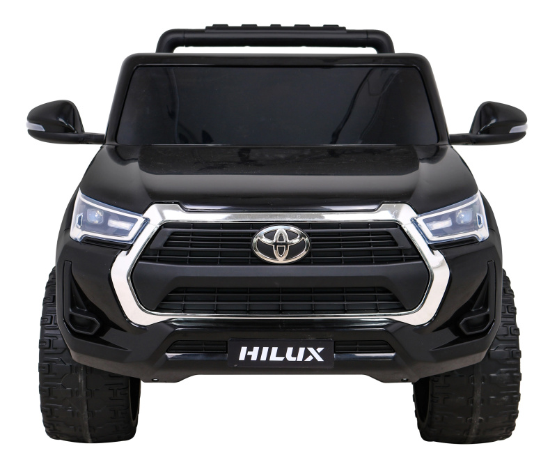 Toyota Hilux baterie pro děti černá + pohon 4x4 + dálkové ovládání + 2 nosiče zavazadel + rádio MP3 + LED dioda