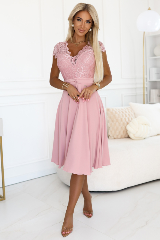 381-6 Lehké šifonové šaty LINDA s krajkovým výstřihem - BRUCE PINK XL