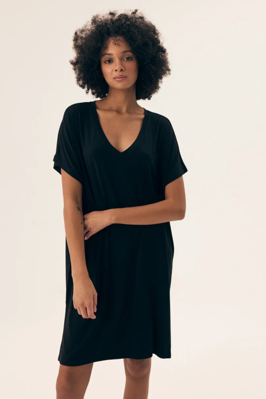 NOČNÍ KOŠILE NOVES 43041 SS25 černá XL
