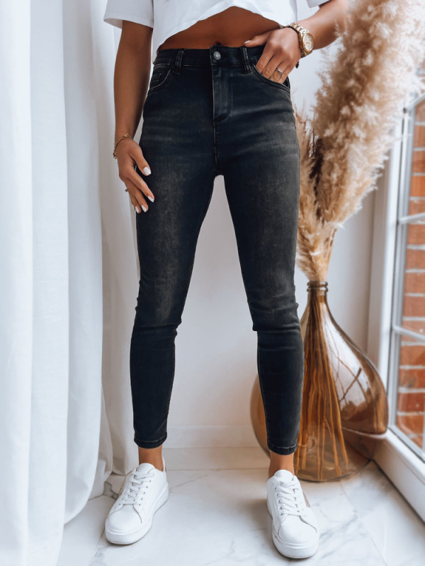 Dámské džíny trubky BEAUTY ESSENTIALS Barva černá DSTREET UY1528 Barva: Černá, Velikost: XS