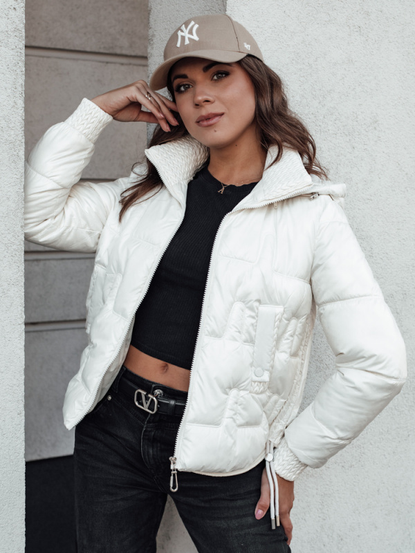 Dámská zimní bunda FASHWARM krátká prošívaná s kapucí bílá Dstreet TY4637 Velikost: XL