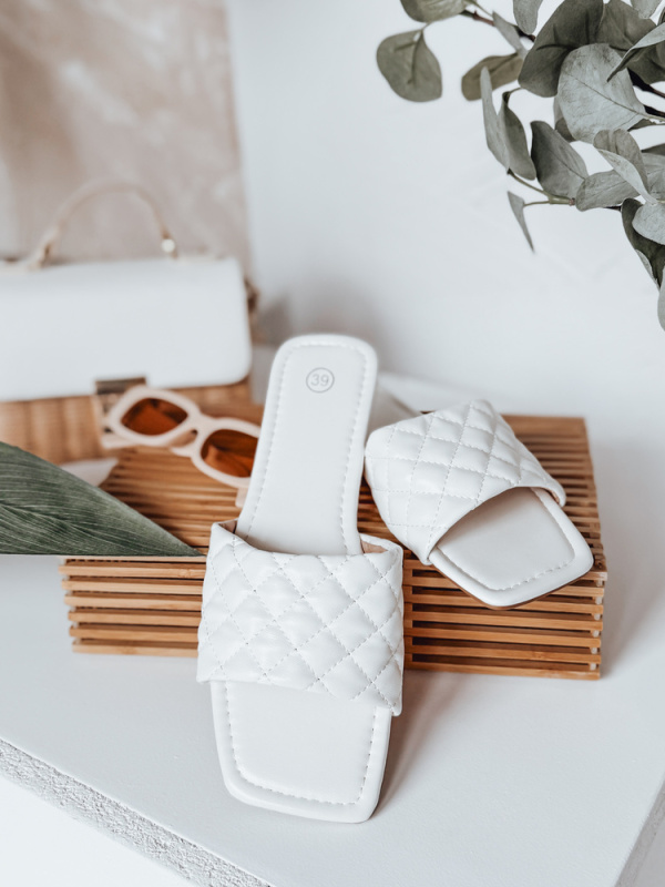 Dámské pantofle SATELIVA bílé