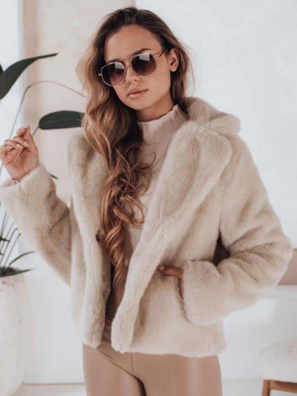 Dámský krátký zimní kabátek GLAMFLUFFY Dstreet TY4984 Barva: Béžová, Velikost: S