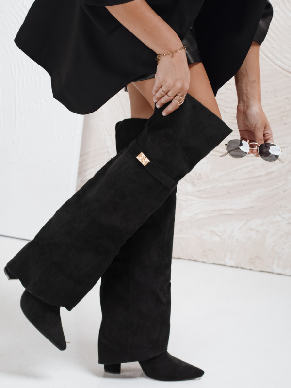 Černé vysoké holínky bez podpatku