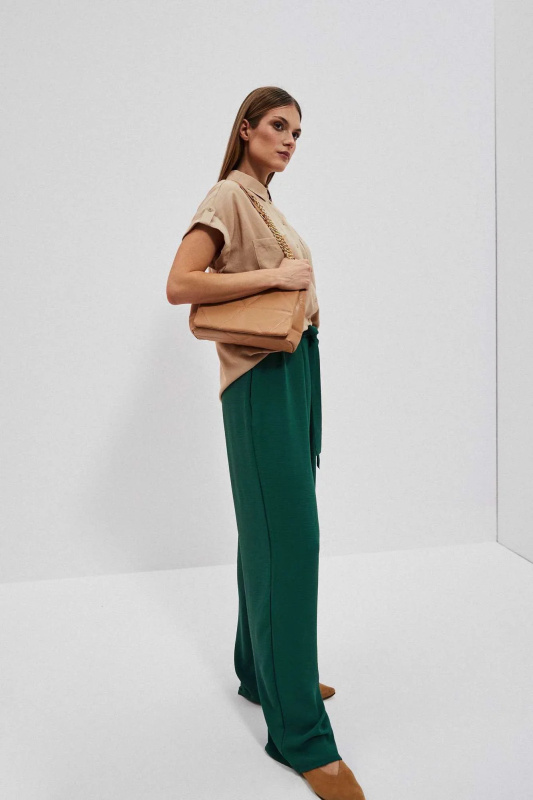 Prošívaná kabelka s řetízkem