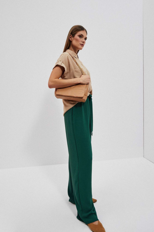 Prošívaná kabelka s řetízkem