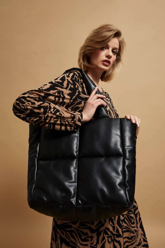 Velká prošívaná taška