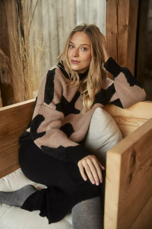 Vzorovaný svetr Velikost: L