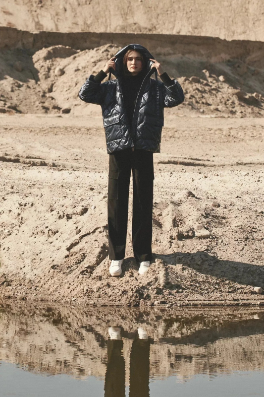 Kovová prošívaná bunda Velikost: M