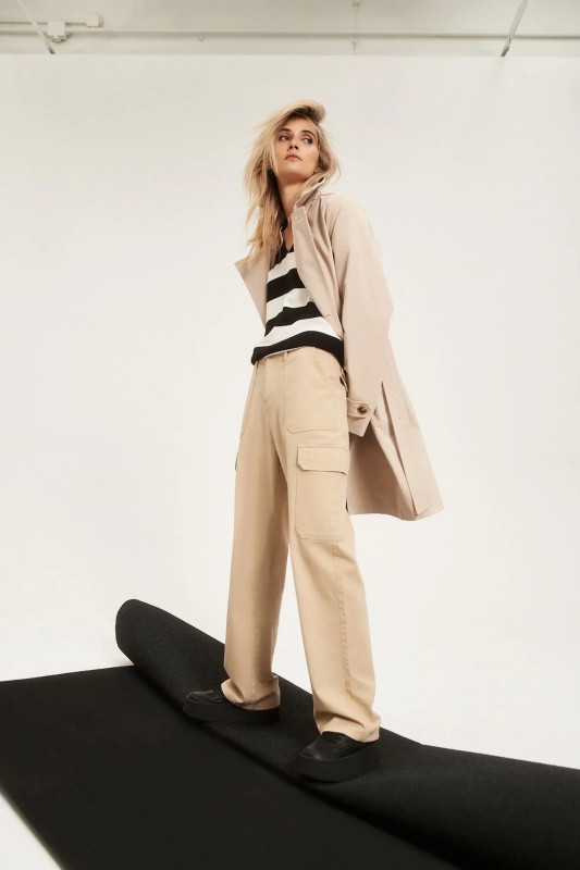 Béžové dámské kalhoty Velikost: XXL