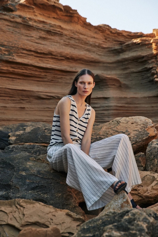 Dámské letní kalhoty MOODO -  Velikost: S