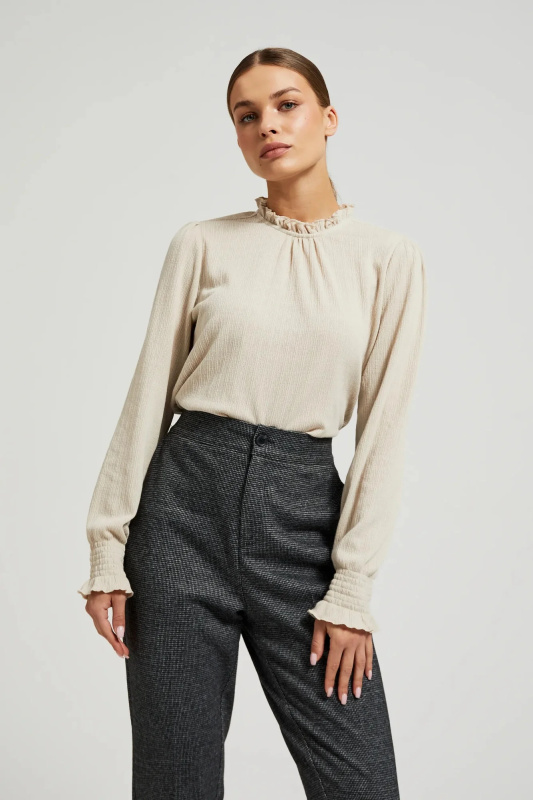 Dámská halenka s volánem u výstřihu MOODO - béžová Velikost: S