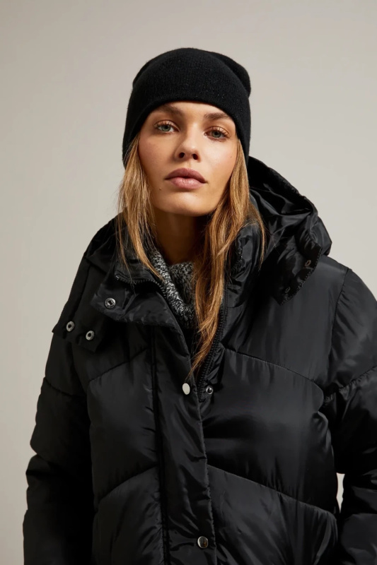 Dámská čepice Moodo s kovovou nití - černá