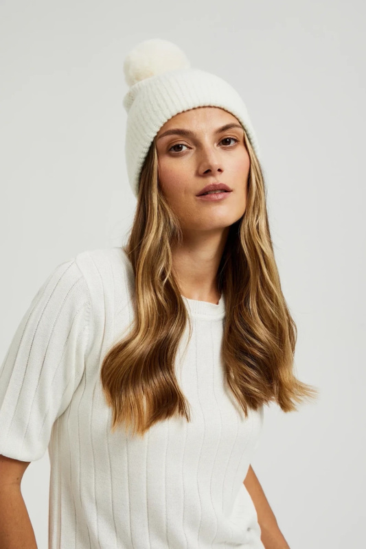 Dámská čepice Moodo s bambulí - bílá