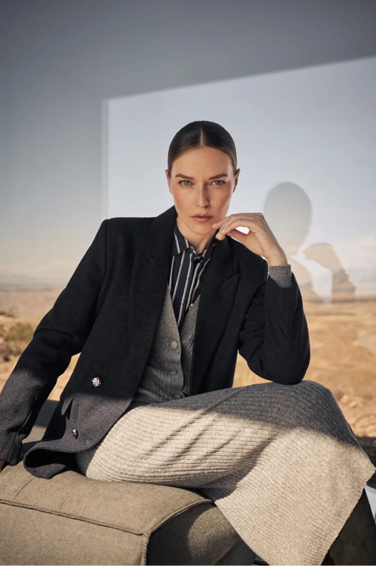 Dámské dvouřadé sako MOODO - tmavě modré Velikost: S