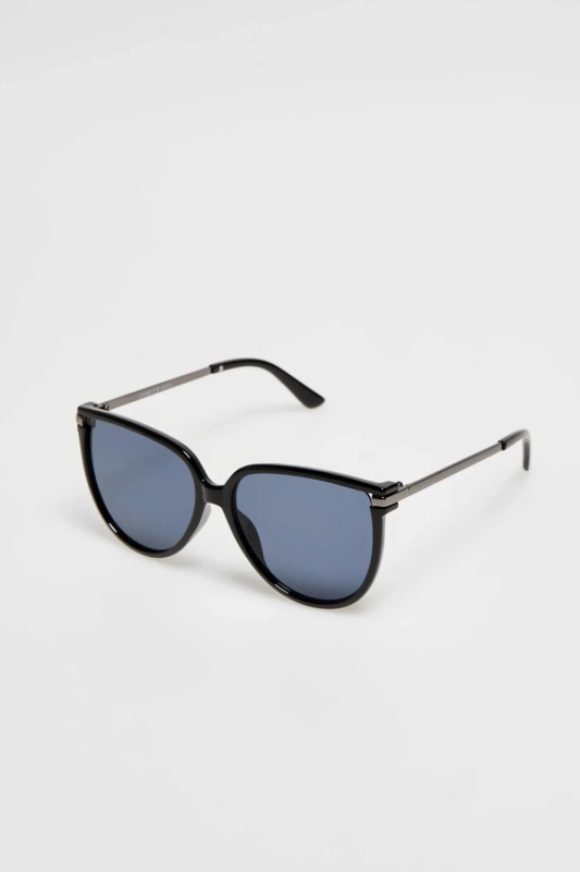 Marisse Black Sunglasses
