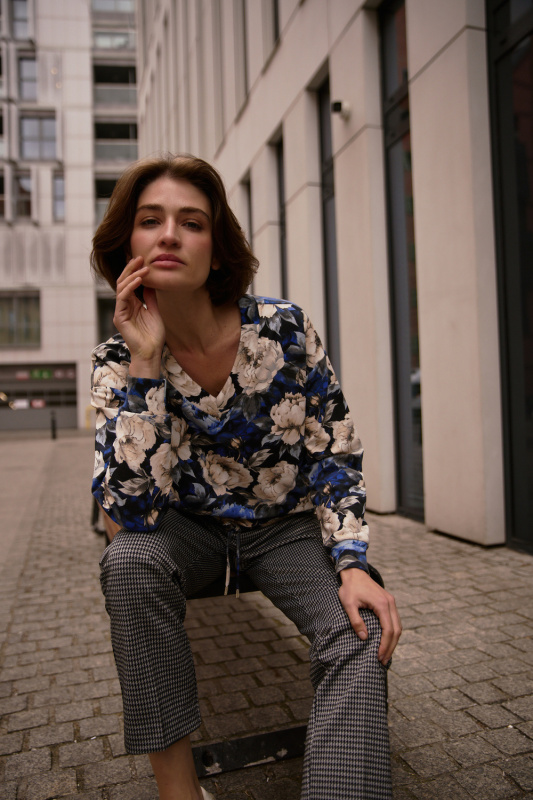 Dámská mikina MOODO vícebarevná - M