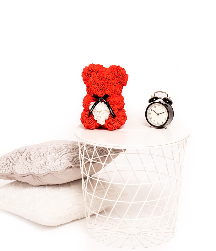 Tomido Medvídek z růží Rose Bear červený se srdcem 25 cm červeno-bílý