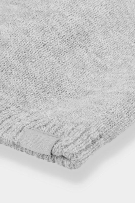 Dámská zimní čepice 4F 4FAW23ACAPF285-27M šedá univerzální