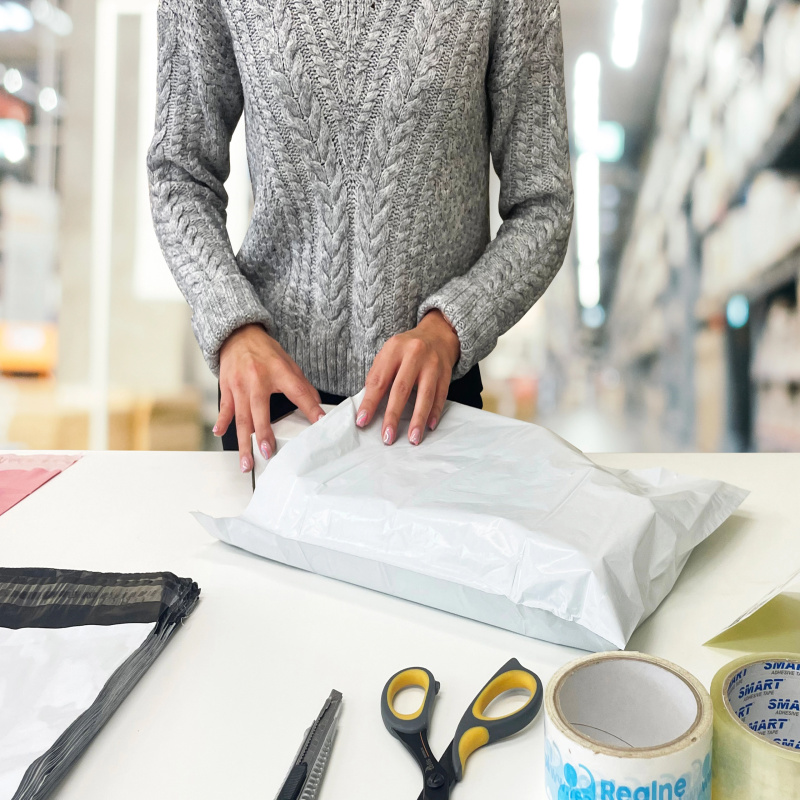 Bílé polyetylenové poštovní obálky A3 310 × 420 mm, balení 50 ks