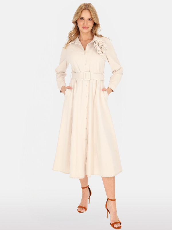 Elegantní béžové midi šaty s brož