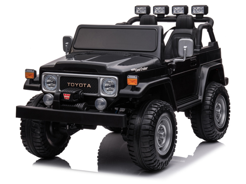 Dětské elektrické auto Toyota Land Cruiser – Černá