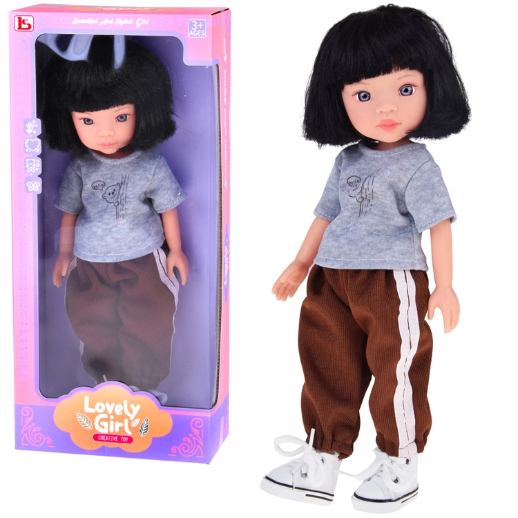 Panenka se sportovním outfitem a krátkými černými vlasy 33 cm