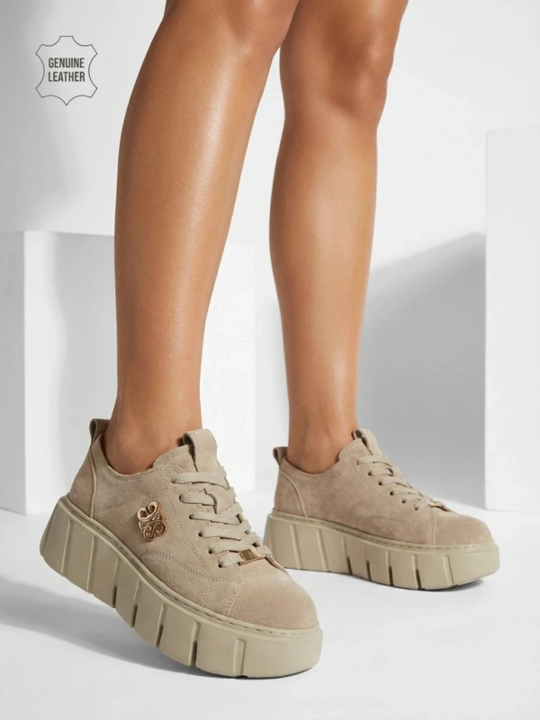 Dámské sportovní tenisky z přírodní kůže