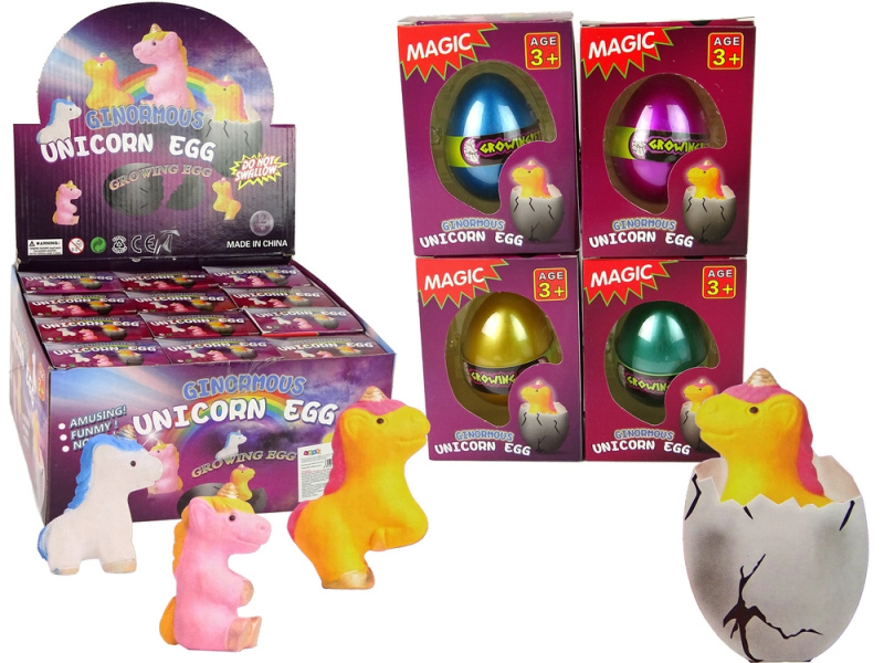 Rostoucí vejce jednorožce ve vodě