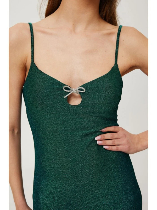 K191 Metalické mini šaty s broží s motýlkem - smaragdové EU M