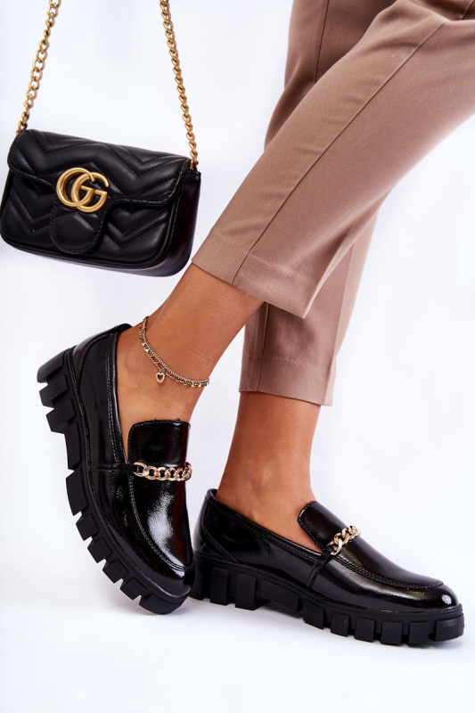 Lakované boty s řetízkem Černe Anne 36