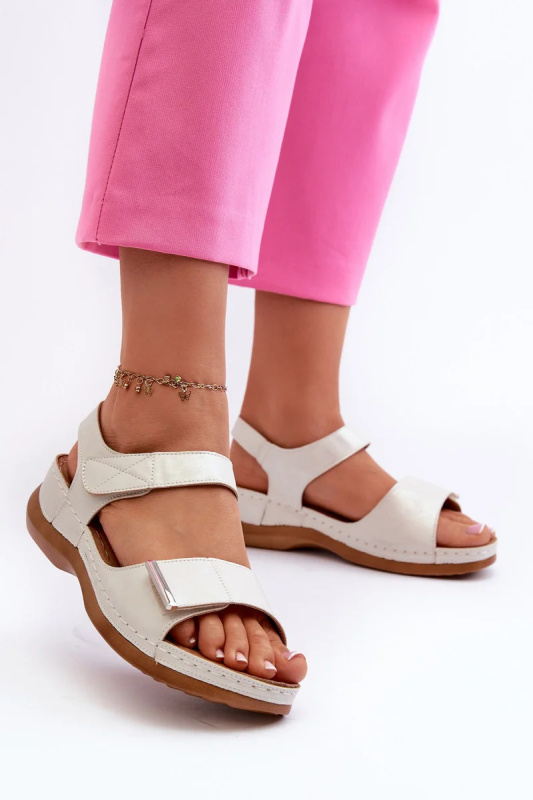 Pohodlné dámské sandály na suchý zip Silver Iphiope 39