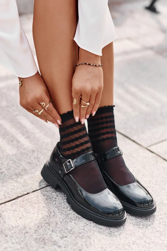 Lakované Polobotky Dámské S Páskem Černé Vinceza Velikost: 37