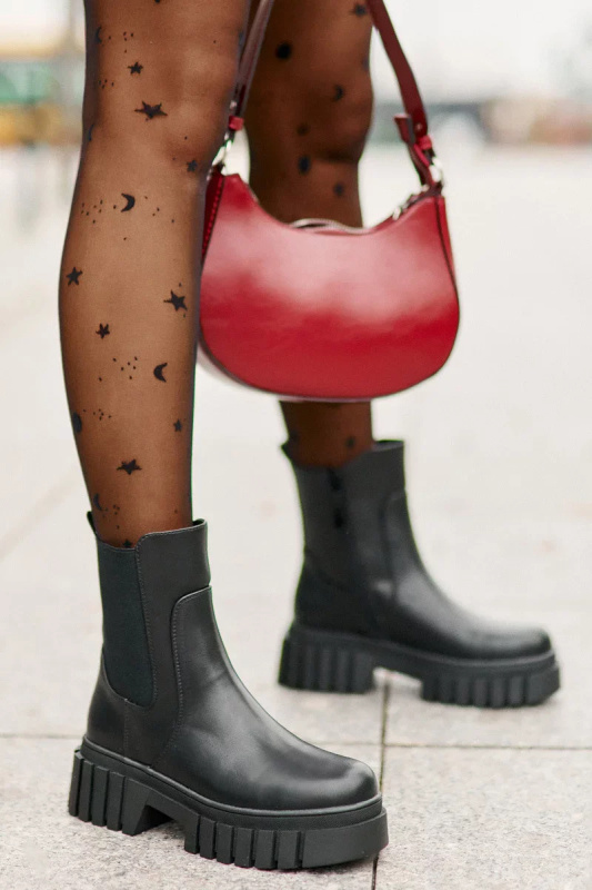 Kotníkové boty Chelsea zateplené na zip S.Barski Černé Velikost: 40